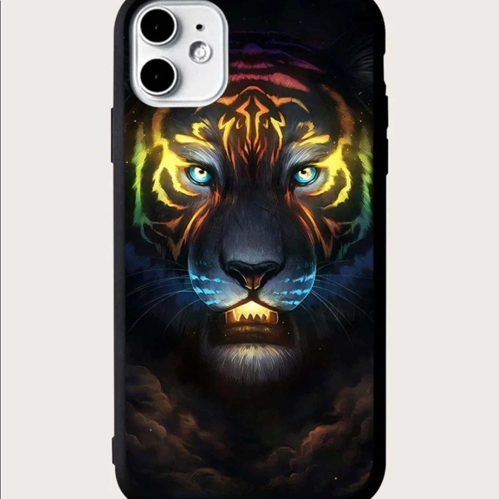 Fierce Tiger in the Night IPhone 12/12 Pro Case